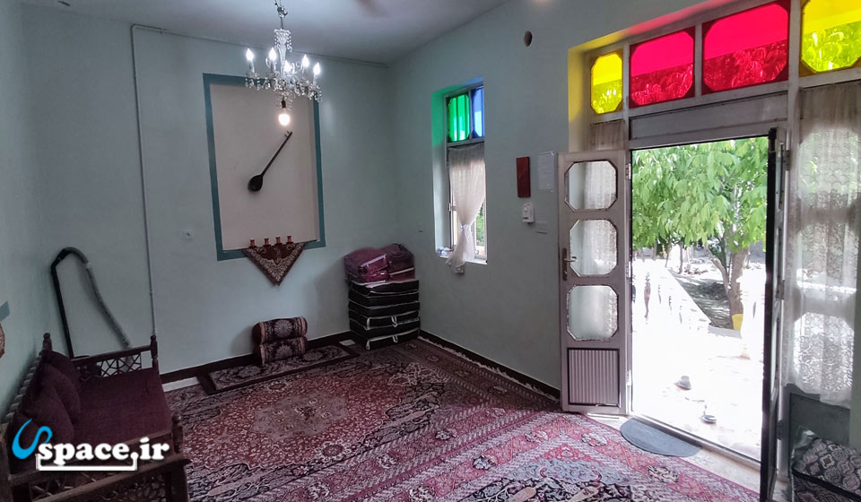 نمای داخلی اتاق یاقوت خانه سنتی کاج - اردل - شهر ساحلی کاج